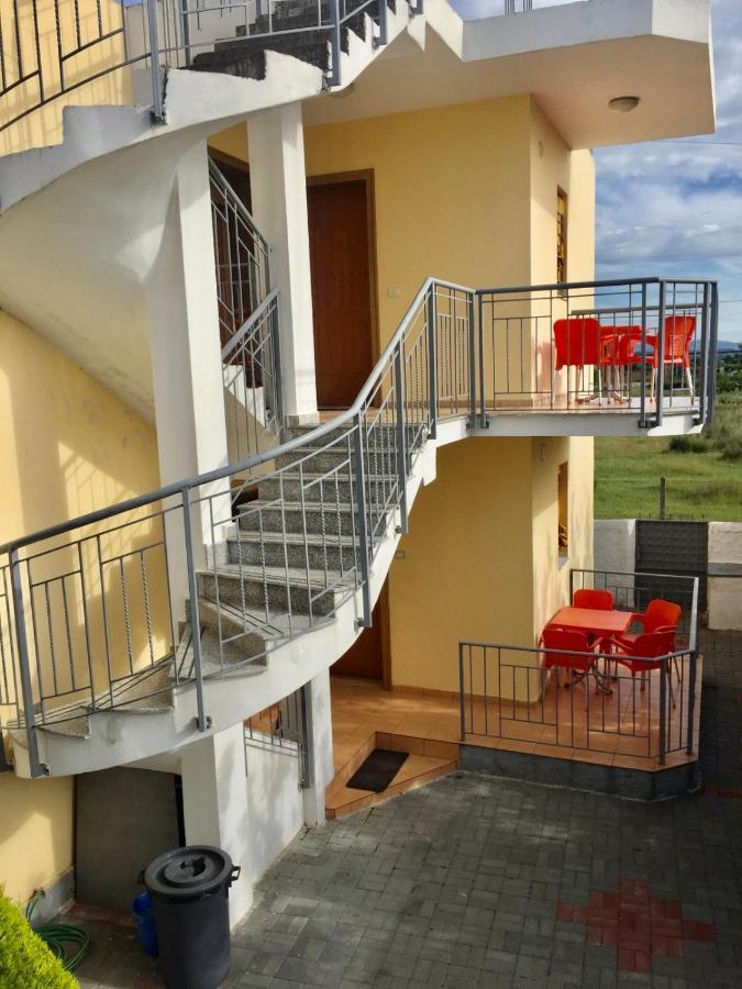 Velipojë Shyqi Apartments מראה חיצוני תמונה